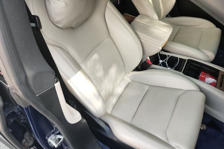 Used Tesla Model S 2020 Long-Range Upgrade Version Right Front Seat