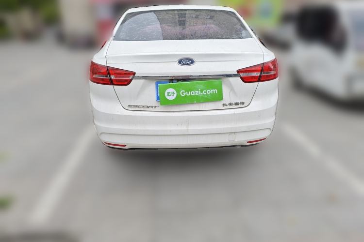 Used Ford Escort 2015 1.5L Automatic Fashion Model