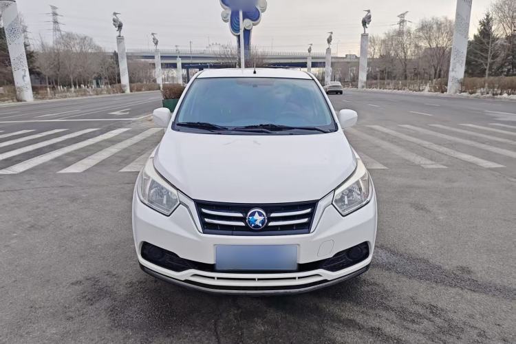 Used Venucia R50 2015 1.6L Manual Fashion Edition Exterior 1