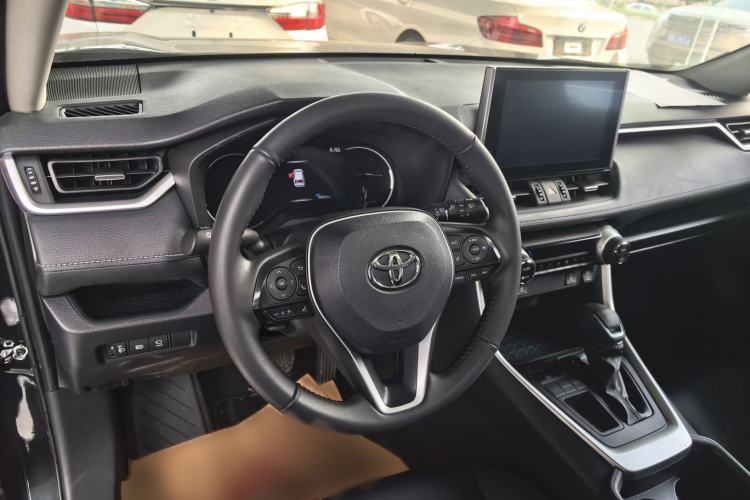 Used Toyota RAV4 2021 2.0L CVT Two-Wheel Drive Fashion PLUS Edition
