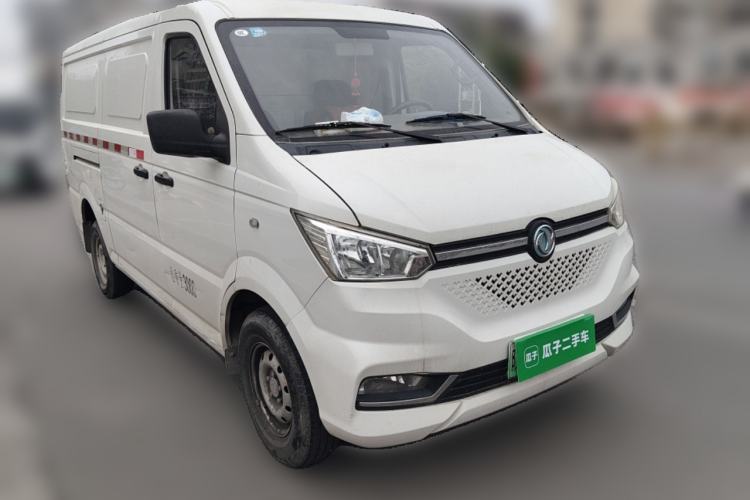 Used Dongfeng Yufeng EM26 2023 High-End Model 41.86 kWh CATL Front Right 45 Deg