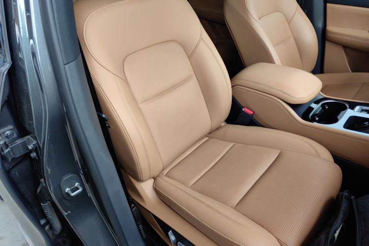 Used Li Auto ONE 2021 Extended-Range 6-Seater Version Right Front Seat
