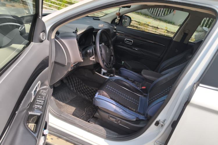 Used Mitsubishi Outlander 2018 2.4L 4x4 Luxury Edition 7-Seater