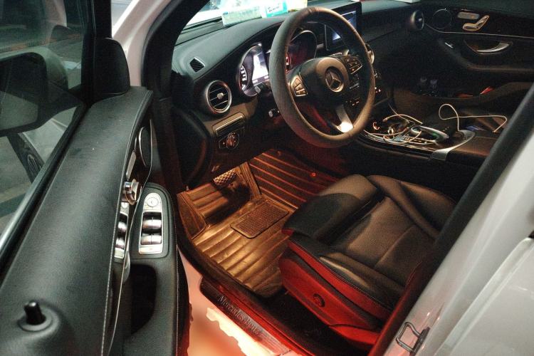 Used Mercedes-Benz GLC 2018 GLC 260 4MATIC Dynamic Edition
