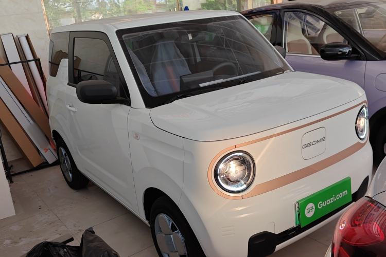 Used Geely Galaxy Panda 2024 Panda Mini 200km Endurance Bear Front Right 45 Deg