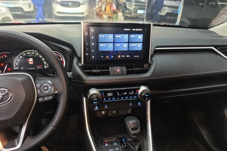 Used Toyota RAV4 2022 2.0L CVT Two-Wheel Drive Fashion Edition
