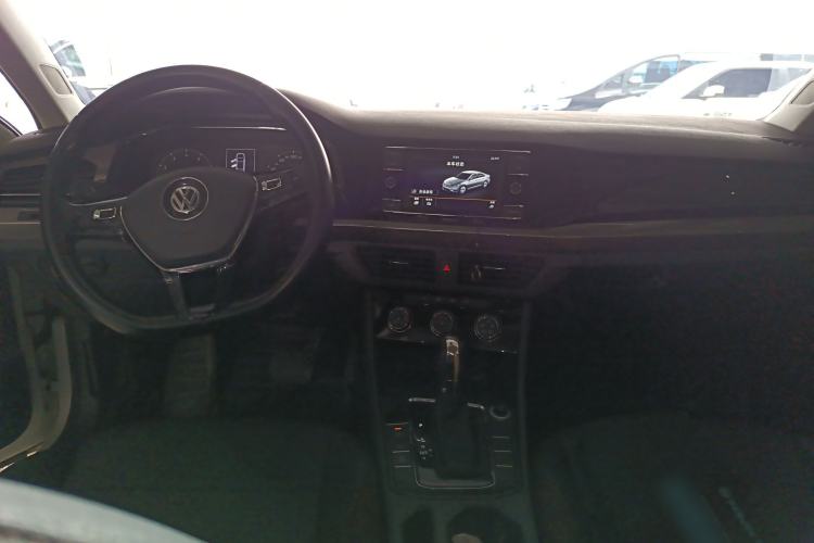 Used Volkswagen Bora 2019 Revised Version 1.5L Automatic Comfort Edition China VI Standard Center Console