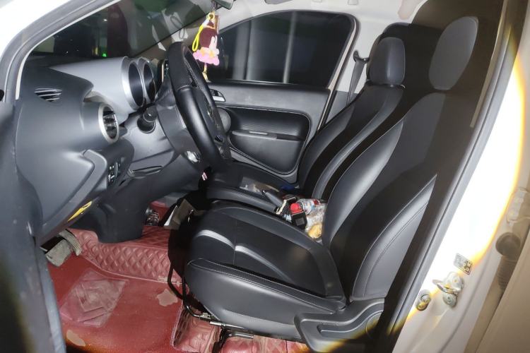 Used ORA Black Cat 2021 351 km Standard Version
