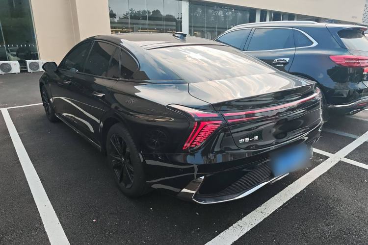 Used Hongqi H6 2023 2.0T ZhiZhen Edition
