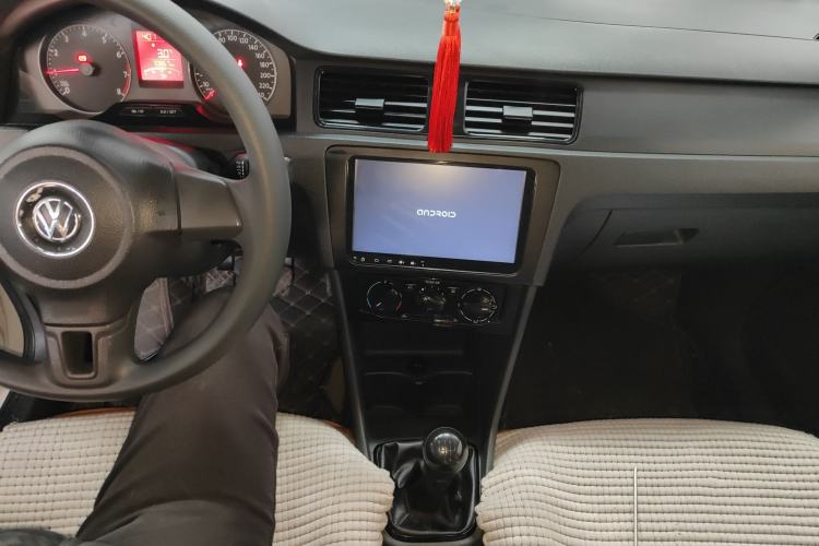 Used Volkswagen Santana 2015 1.6L Manual Fashion Edition
