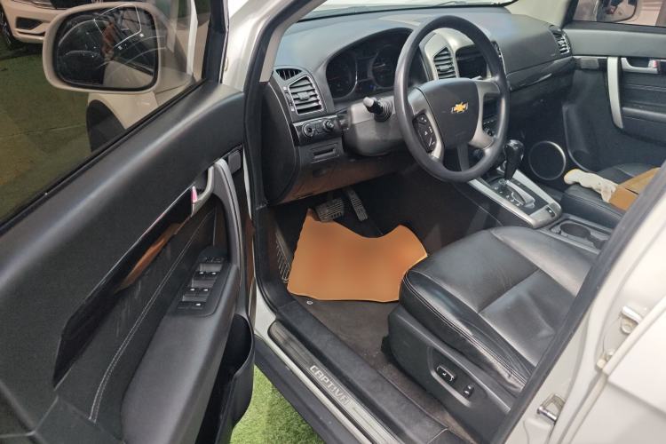 Used Chevrolet Captiva 2015 2.4L Two-Wheel Drive Urban Version 7 Seats