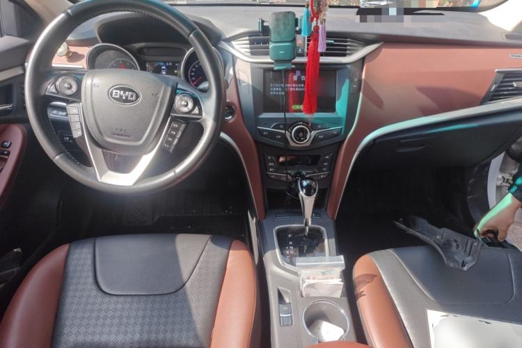 Used BYD G5 2014 1.5TID Automatic Flagship Model