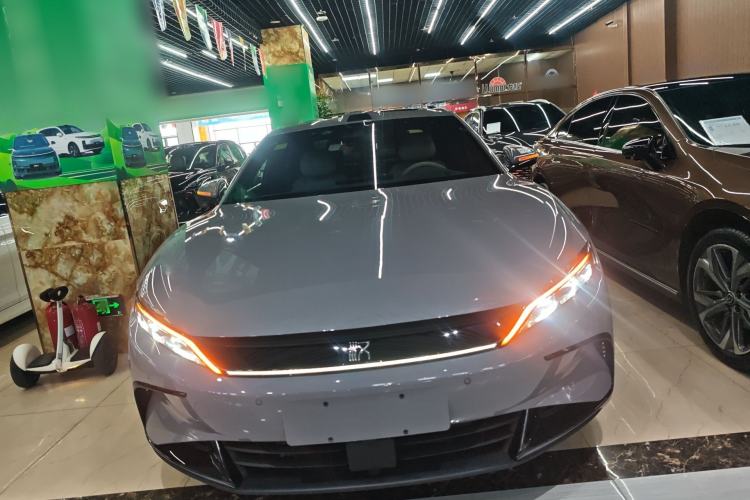 Used BYD Han 2025 DM-i Intelligent Driving Edition 125KM LiDAR Flagship Model

