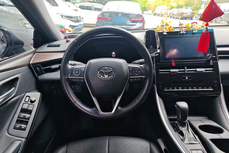 Used Toyota Avalon 2023 2.0L Luxury Edition