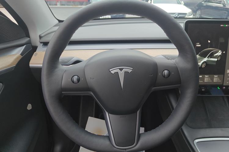 Used Tesla Model Y 2021 Long-Range All-Wheel-Drive Version 3D7