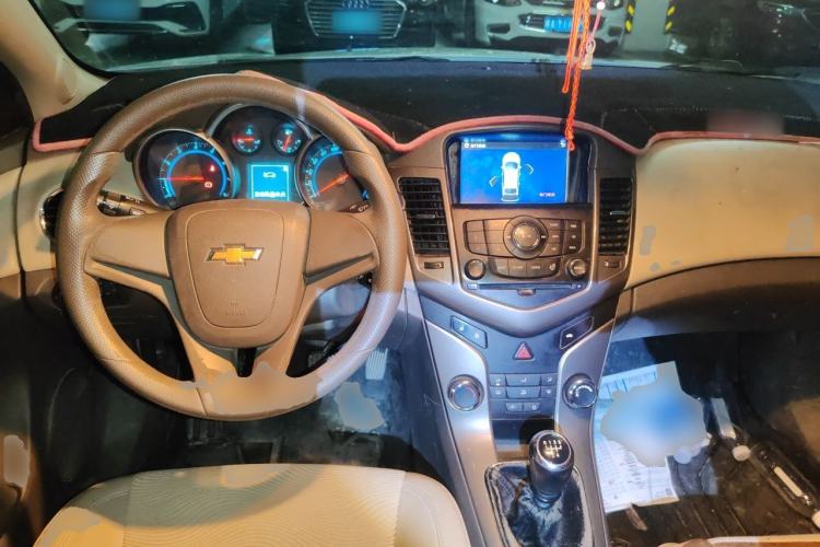 Used Chevrolet Cruze 2015 1.5L Classic SE MT
