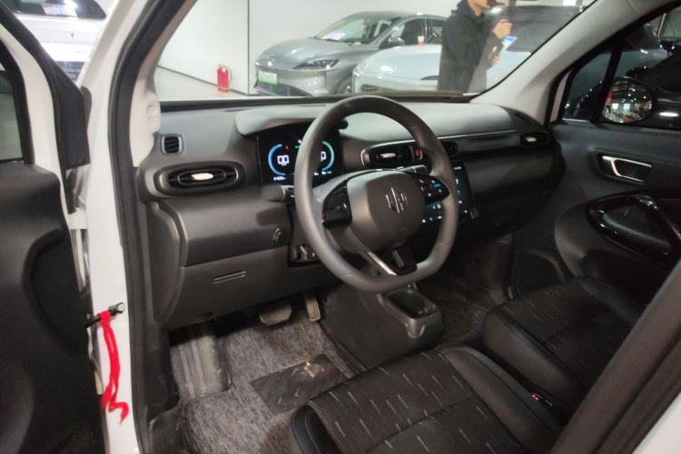 Used Leapmotor T03 2025 403 Comfort Edition Center Console