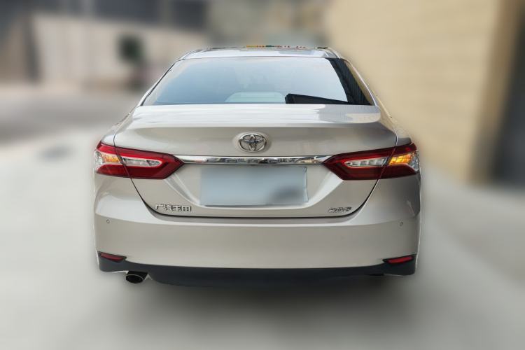 Used Toyota Camry 2019 Revised Version 2.0G Luxury Edition Rear