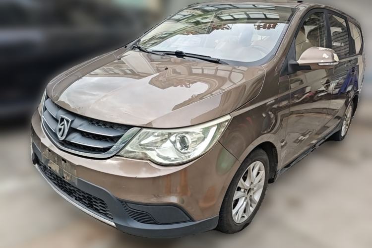 Used Baojun 730 2014 1.5L manual standard trim 7 seats