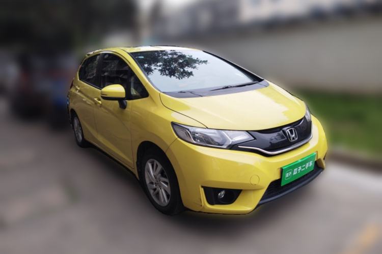 Used Honda Fit 2014 1.5L EX CVT Elite Model Front Right 45 Deg