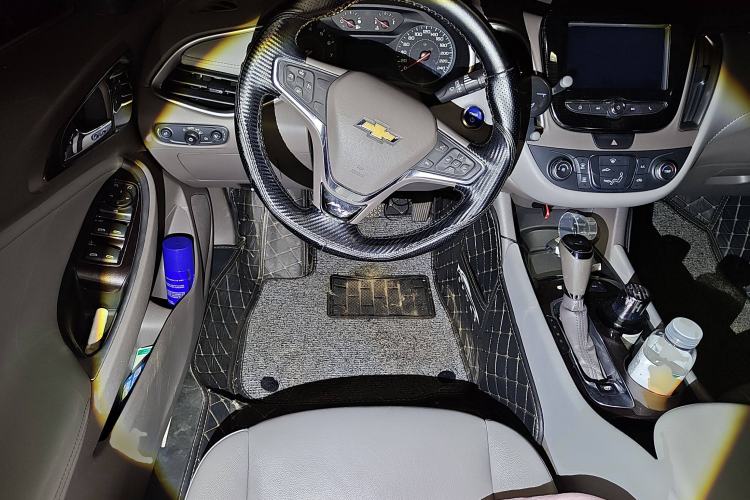 Used Chevrolet Malibu XL 2018 530T Automatic Luxury Edition Steering Wheel