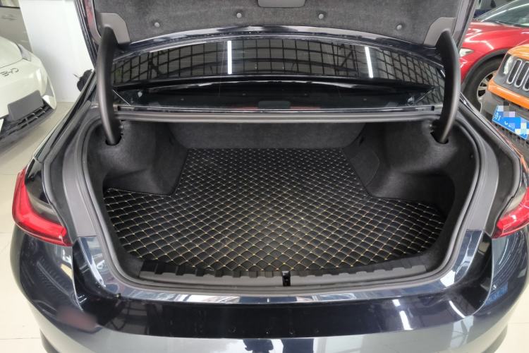 Used BMW i3 2023 eDrive 40 L Midnight Sports Package