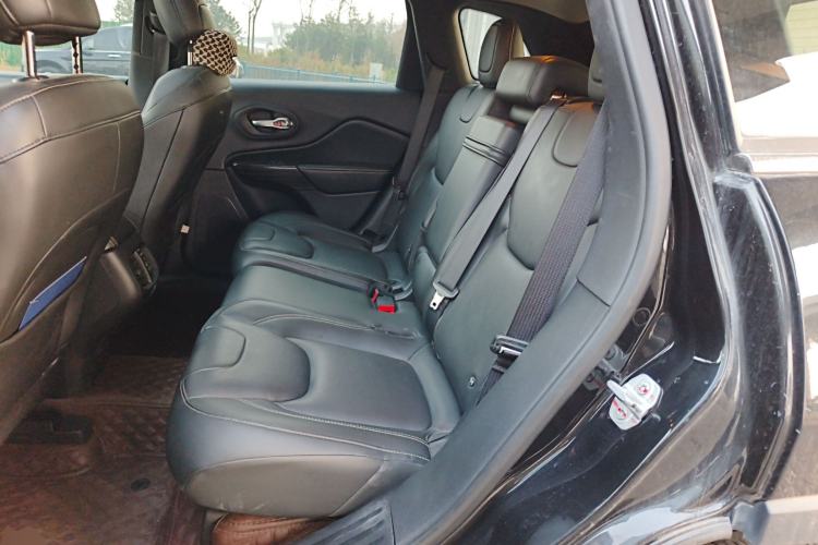 Used Jeep Cherokee 2016 2.4L Leading Smart Version