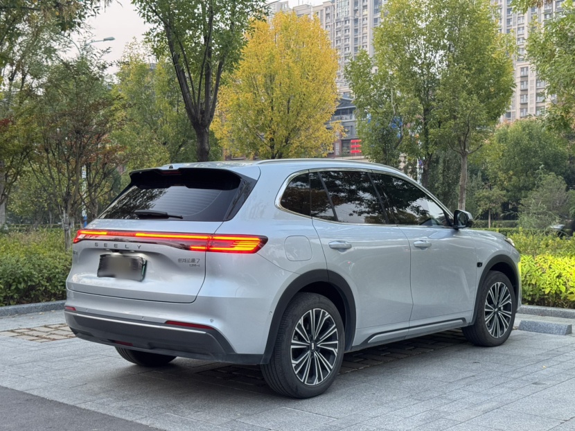 Geely Galaxy Xingjian 7 EM-i 2026 Model 135km Starship Version — снимка 13