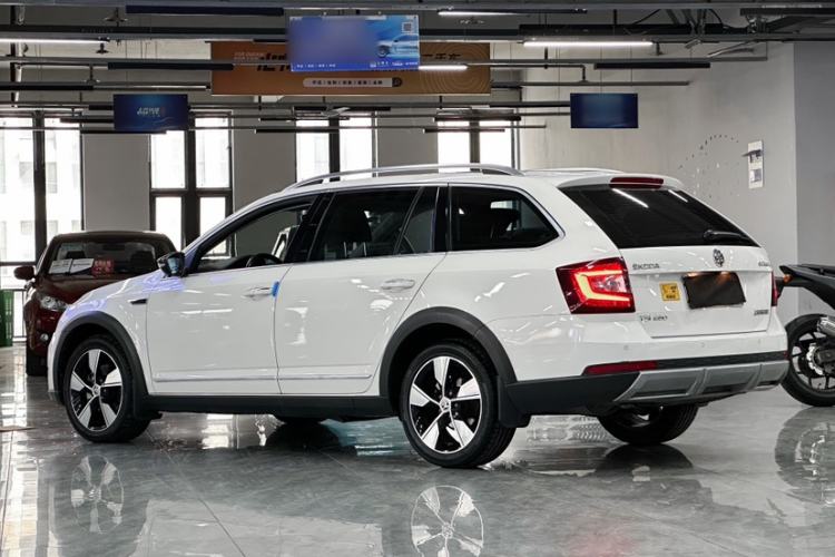 Used Skoda Octavia 2018 Station Wagon TSI280 DSG Luxury Edition
