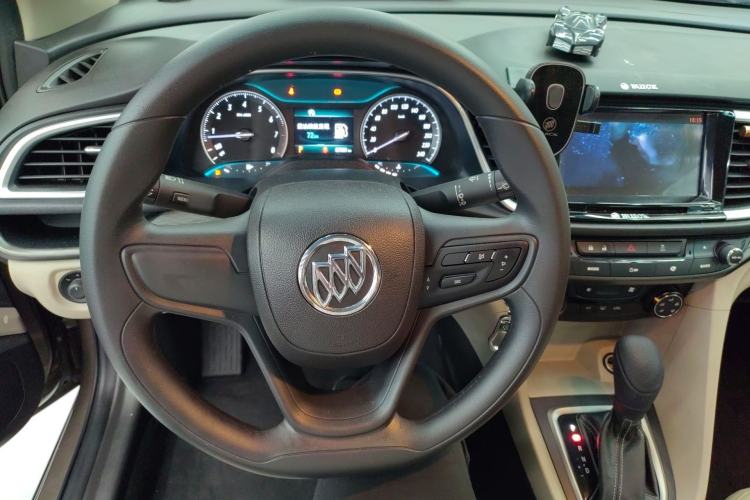 Used Buick GT 2016 15N Automatic Elite Edition Steering Wheel