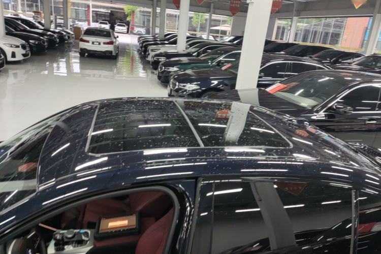 Used BMW i3 2023 eDrive 40 L Midnight Sports Package
