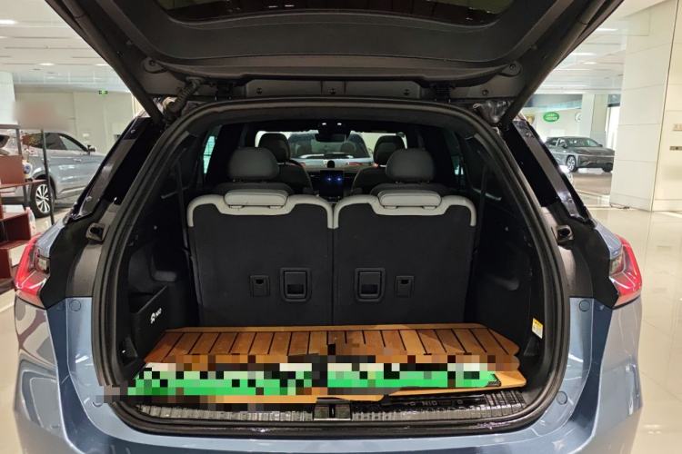 Used Nio ES8 2020 415 km Signature Edition 6-Seater Version Trunk