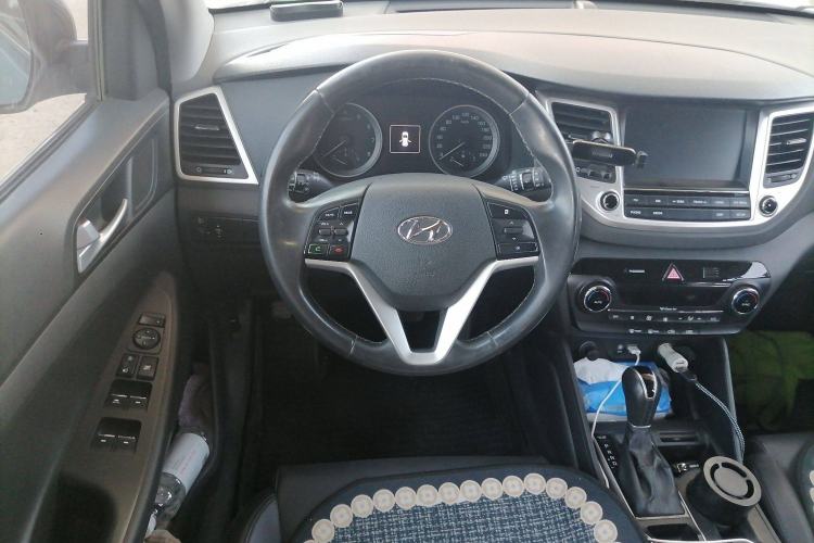 Used Hyundai Tucson 2018 1.6T Dual-Clutch Two-Wheel Drive 15th Anniversary Special Edition