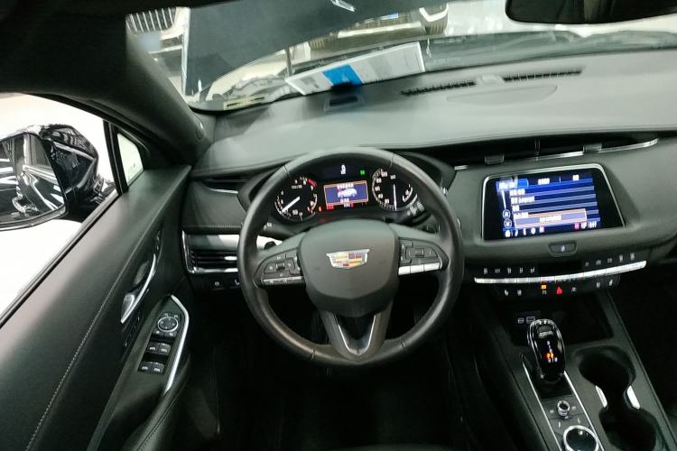 Used Cadillac XT4 2022 28T Two-Wheel Drive Prestige Version
