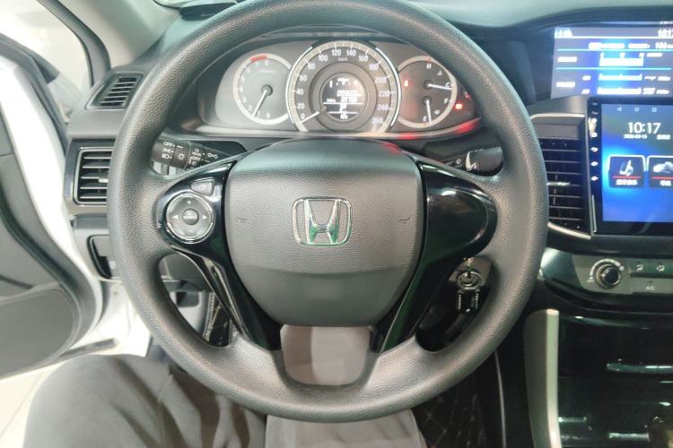 Used Honda Accord 2016 2.0L Comfort Edition
