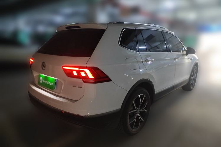 Used Volkswagen Tiguan L 2020 330TSI Automatic Two-Wheel Drive Smart Luxury Edition China VI Standard

