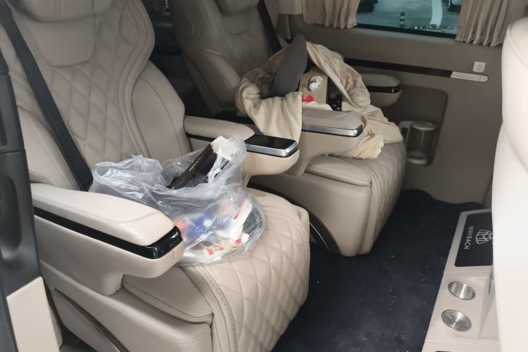 Used Mercedes-Benz Vito 2021 2.0T Elite Version 7 Seats Left Rear Seat