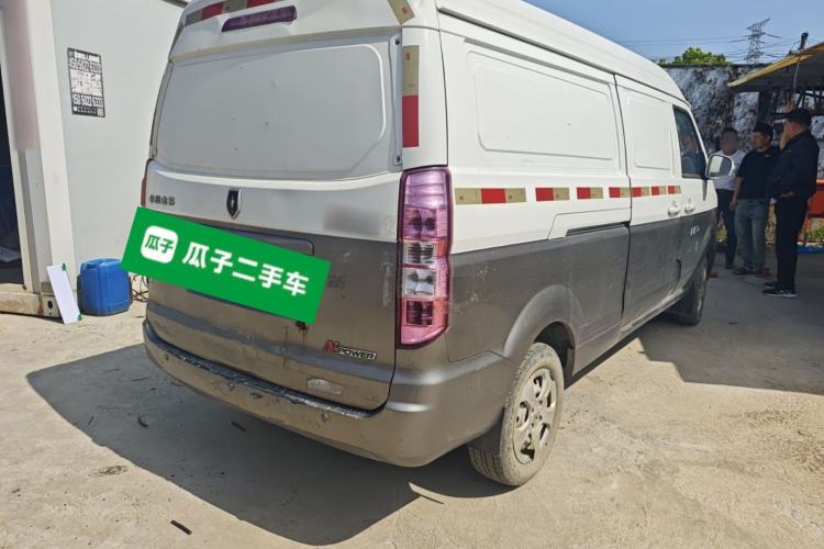 Used Jinbei New Hiace X30L 
