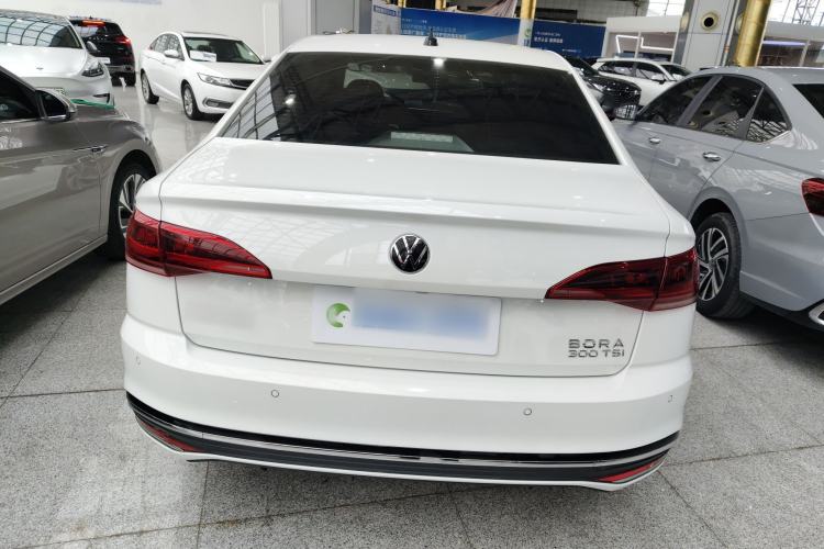 Used Volkswagen Bora 2023 300TSI DSG Prestige Edition

