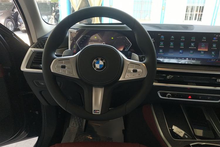 Used BMW X5 2025 Model, xDrive 30Li Prestige M Sport Night Package
