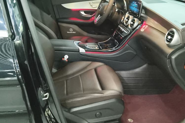 Used Mercedes-Benz GLC 2022 Refreshed GLC 260 L 4MATIC Dynamic Edition Right Front Seat