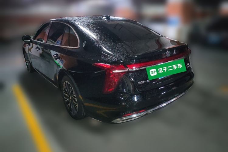 Used Hongqi H5 2025 2.0T Automatic Flag Edition – 500 000 Units Commemorative Version
