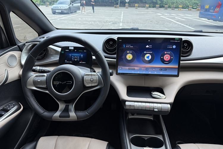 Used BYD Dolphin 2024 Honor Edition 420km Fashion Version
