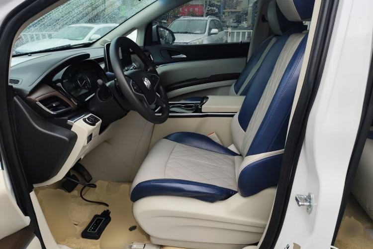 Used Buick GL8 2023 Land Executive Class Smart Enjoyment Model