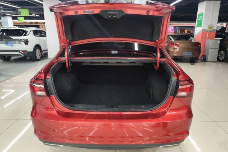 Used Roewe i6 2018 20T Automatic Internet Smart Edition