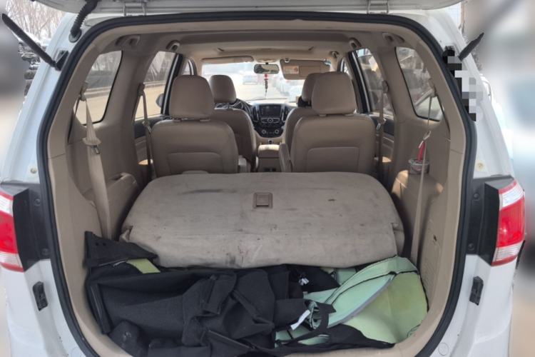 Used Baojun 730 2014 1.5L manual luxury trim 7 seats