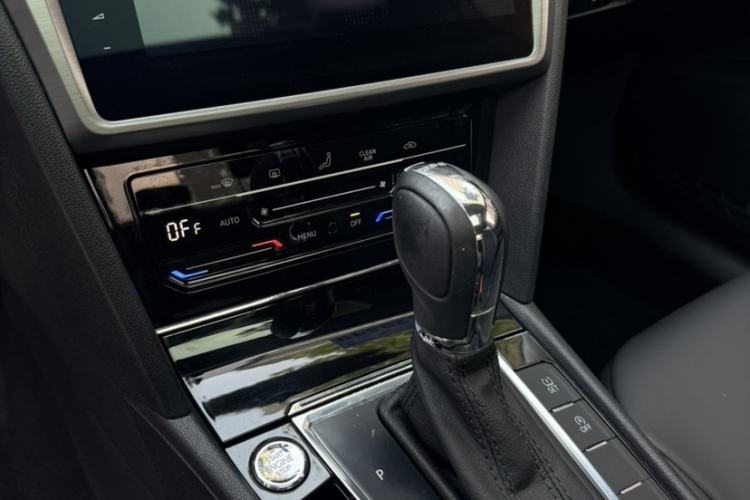 Used Volkswagen Lamando 2021 Revised Version 280TSI DSG Comfort Edition Gear Lever