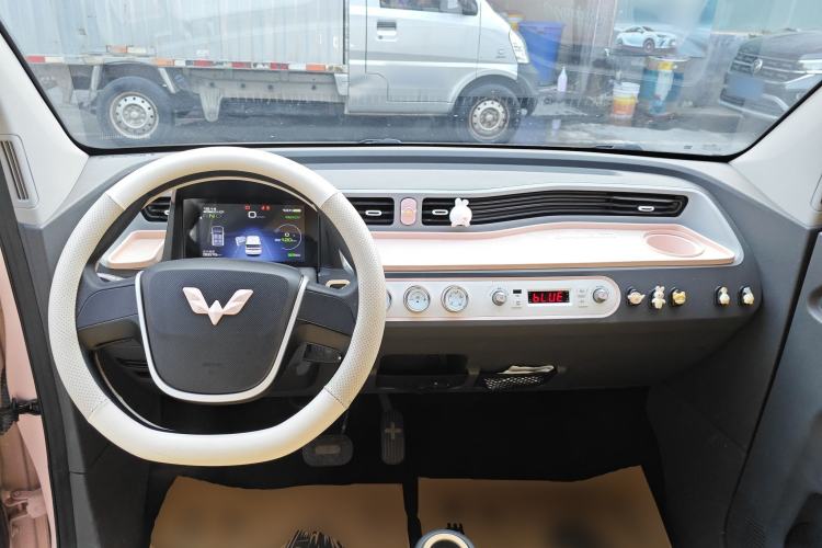 Used Wuling Hongguang MINIEV 2021 Macaron Fashion Model Lithium Iron Phosphate
