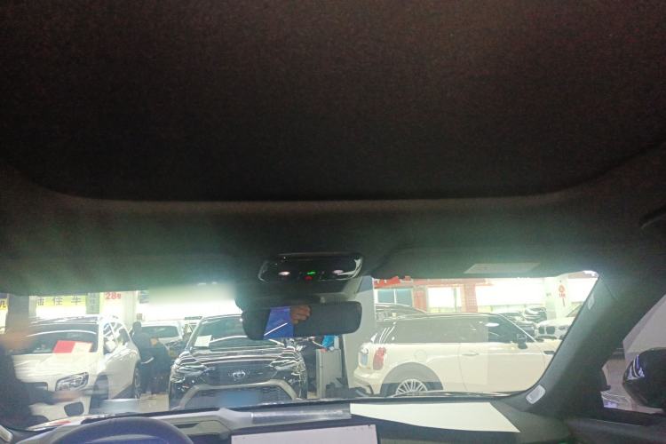 Used Lynk & Co 08 EM-P 2025 120km Long-Range Halo