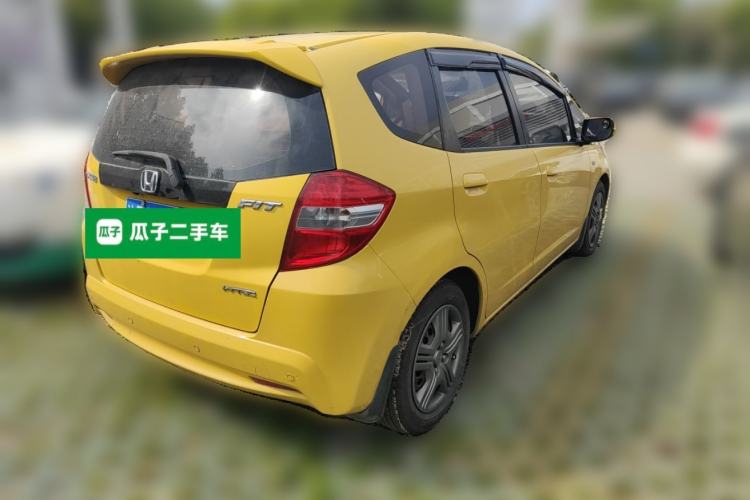 Used Honda Fit 2011 1.3L automatic comfort version
